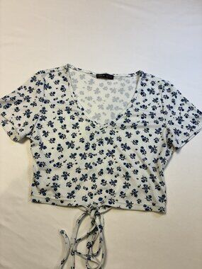 Crop Top Tie Around Short Sleeve Flower Ribbed Deep Vee Neck Stretch Top Size M